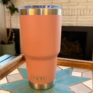 YETI Rambler 30oz Sandstone Pink Tumbler EUC